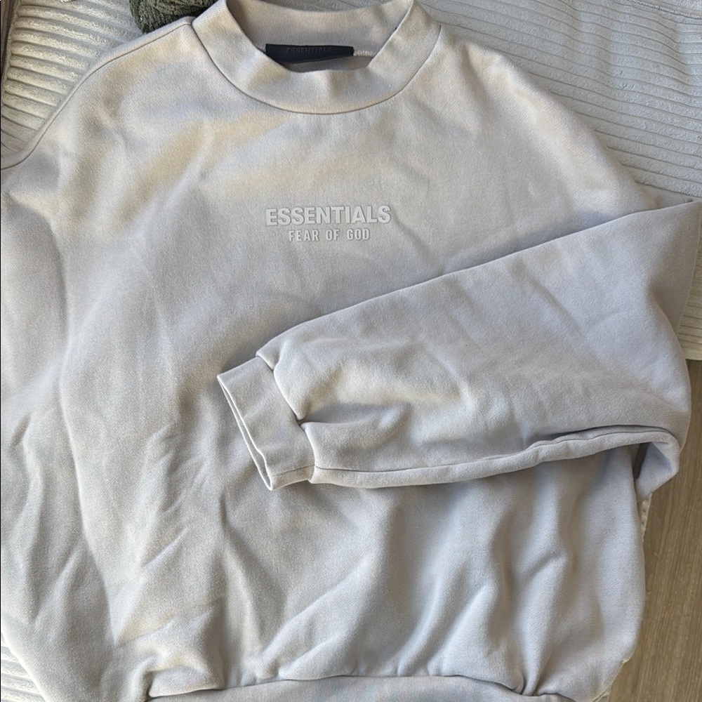 Fear of god essentials crewneck